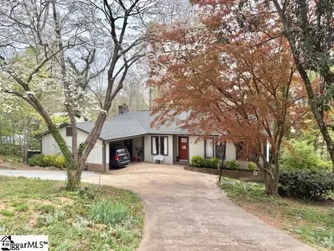 20 E Indian Trl, Taylors, SC 29687