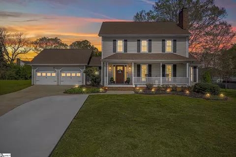 Exterior - 105 Yorktown Ct, Easley, SC 29642 photo 9 of 9