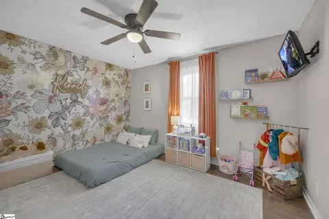 Bedroom - 105 Yorktown Ct, Easley, SC 29642 photo 3 of 4