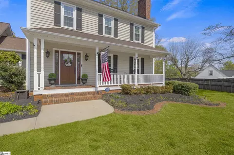 Exterior - 105 Yorktown Ct, Easley, SC 29642 photo 3 of 9
