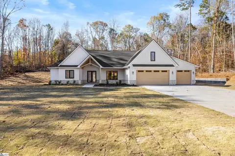 125 E Peninsula Dr, Laurens, SC 29360