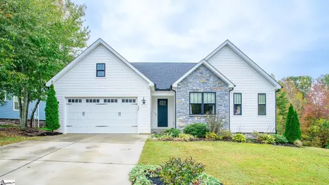 103 Nakkol Dr, Simpsonville, SC 29680