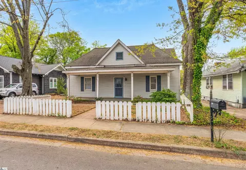 521 Perry Ave, Greenville, SC 29611