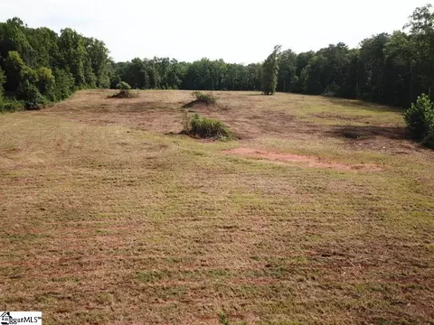 197 Bryson Rd, Fountain Inn, FL 29644