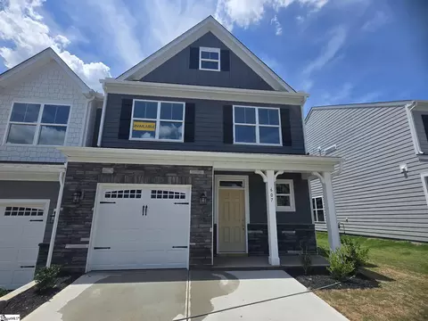 607 Autumn Lake Rd, Simpsonville, SC 29681