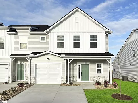 1422 Johnstone Dr, Reidville, SC 29375