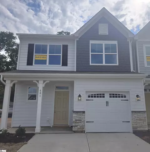 601 Autumn Lake Rd, Simpsonville, SC 29681
