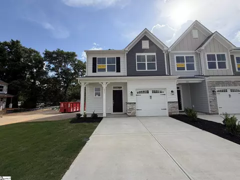 601 Autumn Lake Rd, Simpsonville, SC 29681