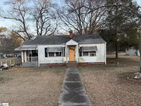 220 Clemson Ave, Greenville, SC 29611