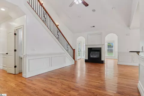 Living - 1114 Devenger Rd, Greer, SC 29650 photo 4 of 4