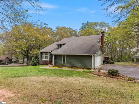 131 Riveredge Dr, Moore, SC 29369 photo 3