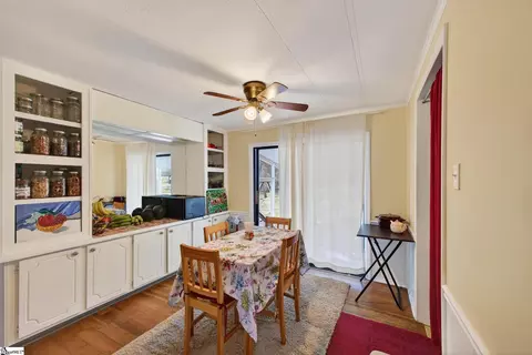 Dining - 835 Balin Rd, Williston, SC 29853 photo 1 of 3