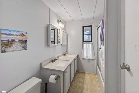 Bath - 835 Balin Rd, Williston, SC 29853 photo 1 of 5