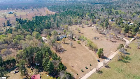 View/Area - 835 Balin Rd, Williston, SC 29853 photo 2 of 3