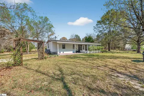 Exterior - 835 Balin Rd, Williston, SC 29853 photo 2 of 6