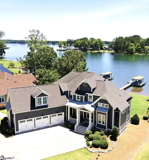 320 Commonwealth Dr, Ninety Six, SC 29666