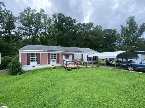 103 Martha Dendy Dr, Clinton, SC 29325
