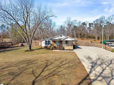 2016 Edwards Lake Rd, Greer, SC 29651