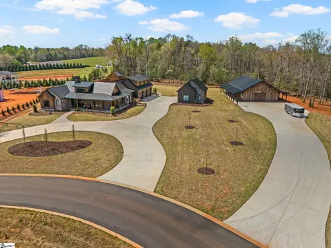 109 Maria Ln, Greer, SC 29651