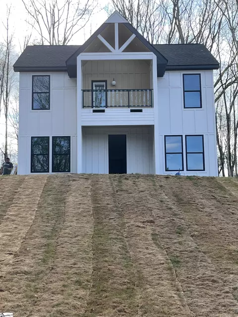 168 Boxwood Ln, Easley, SC 29640