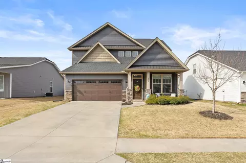 286 Foxbank Cir, Greer, SC 29651