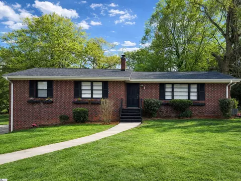 49 Foxhall Rd, Greenville, SC 29605