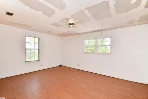 Bedroom - 400 Micasa Dr, Pendleton, SC 29670 photo 4 of 4