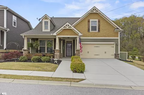 201 Rolling Creek Ct, Taylors, SC 29687