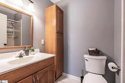 Bath - 104 Burlington Ave, Greer, SC 29650 photo 2 of 3