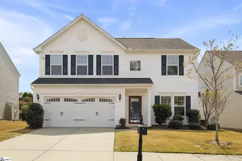 405 Sandusky Ln, Simpsonville, SC 29680
