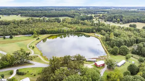 807 Cheddar Rd, Belton, SC 29627