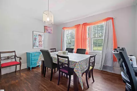 Dining - 108 W Hampton Ave, Honea Path, SC 29654 photo 1 of 2