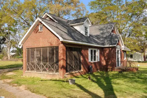 Exterior - 108 W Hampton Ave, Honea Path, SC 29654 photo 6 of 12