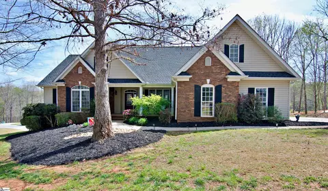 101 Winterbrook Cir, Seneca, SC 29678