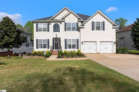343 Woodsberry Shoals Dr, Duncan, SC 29334