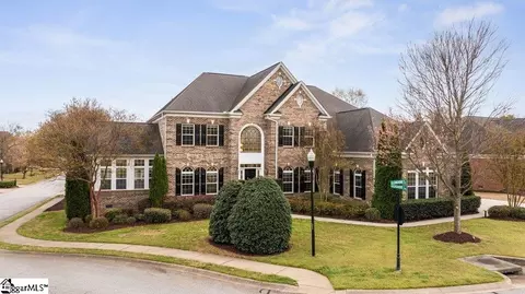 1 Glengrove Dr, Simpsonville, SC 29681