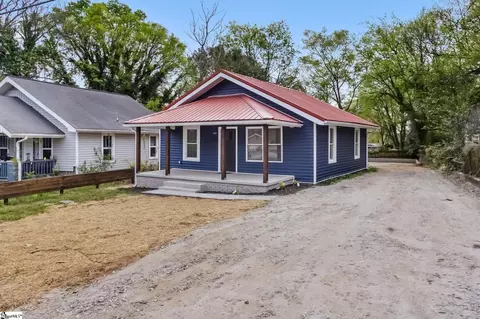 208 Crestone Dr, Greenville, SC 29611