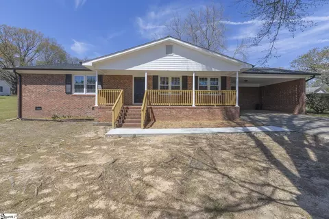 132 Poplar Springs Dr, Easley, SC 29642