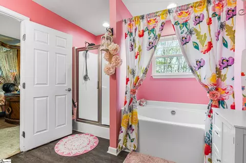 Bath - 111 Armistead Ln, Easley, SC 29642 photo 3 of 3