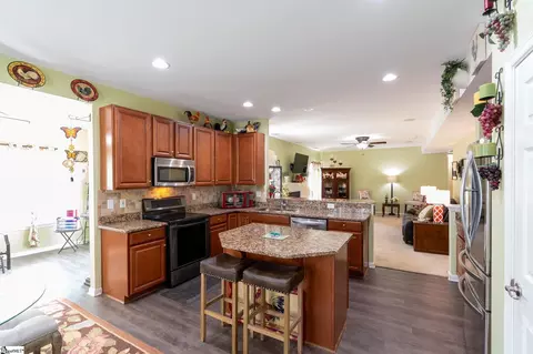 Kitchen - 111 Armistead Ln, Easley, SC 29642 photo 2 of 2