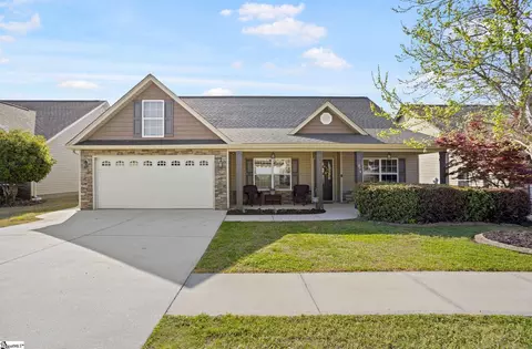 874 Vandenburg Dr, Boiling Springs, SC 29316