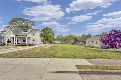 6 High Hill St, Greenville, SC 29605