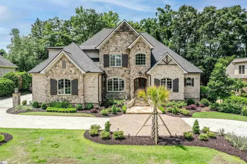 24 Rolleston Dr, Greenville, SC 29615