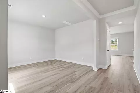 516 Hadlow St, Greer, SC 29651 photo 5