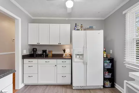 Kitchen - 200 Duke St, Easley, SC 29640 photo 4 of 4