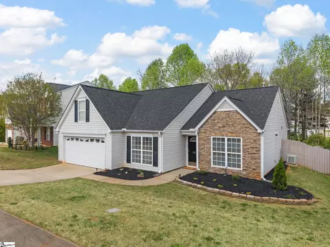 128 Dellwood Dr, Spartanburg, SC 29301