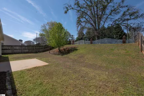 Exterior - 11 Seaside Ln, Greer, SC 29650 photo 2 of 5