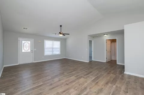 Living - 11 Seaside Ln, Greer, SC 29650 photo 1 of 5