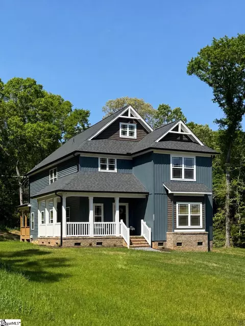 318 Dancing Water Dr, Chesnee, SC 29323