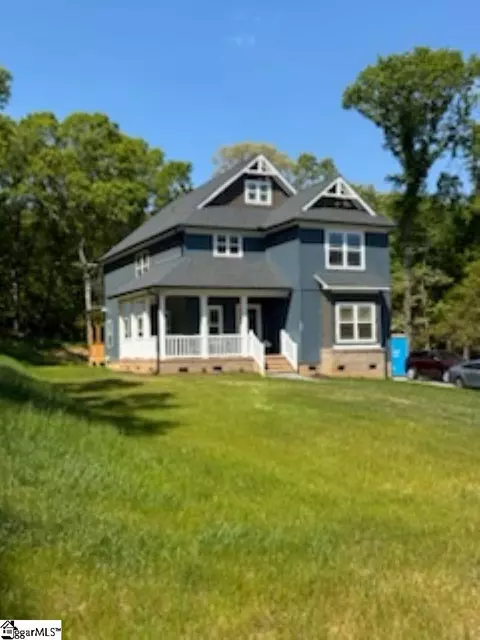 318 Dancing Water Dr, Chesnee, SC 29323